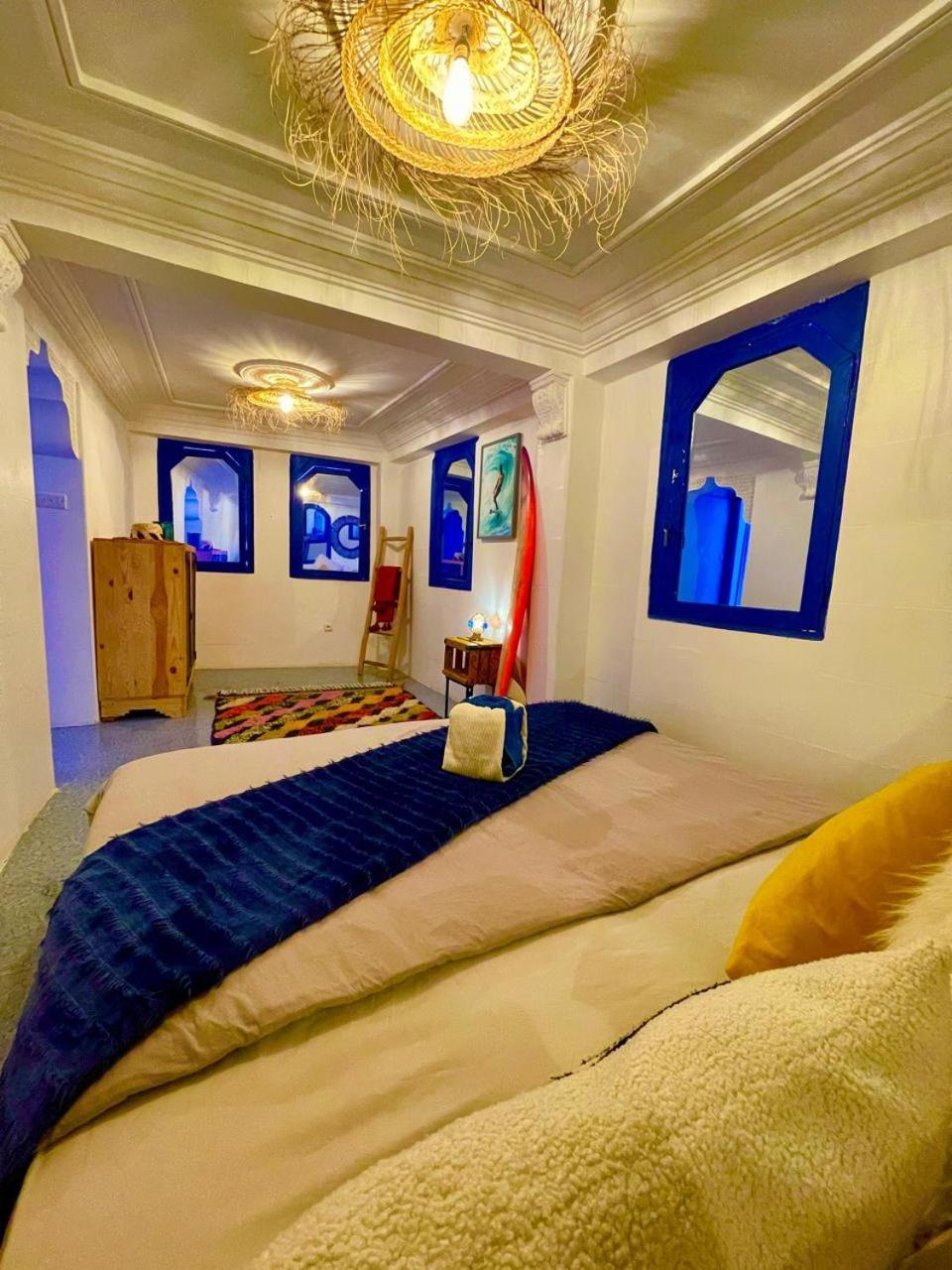 Tamraght Surf & Salsa Ocean House Bed & Breakfast エクステリア 写真