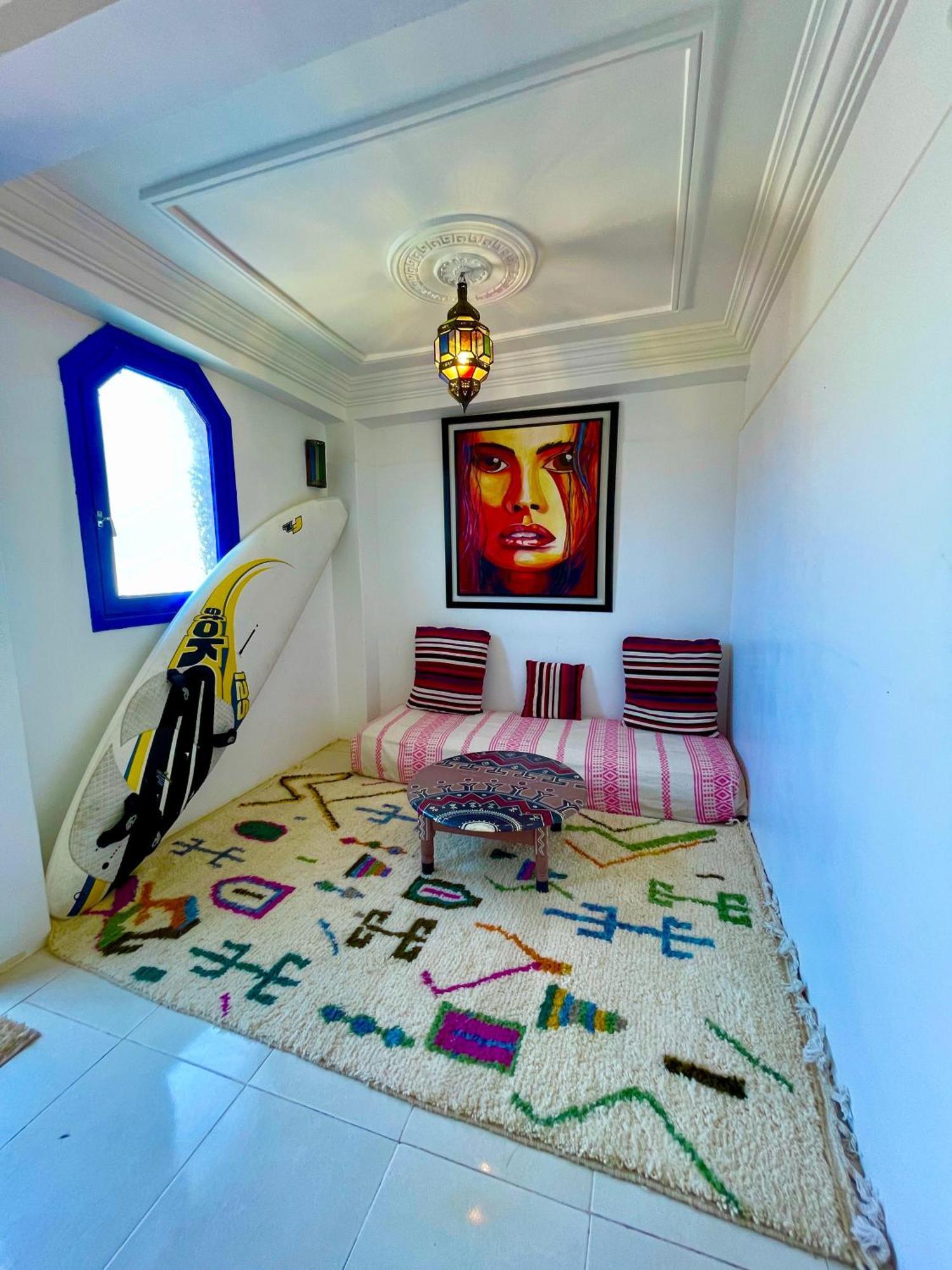 Tamraght Surf & Salsa Ocean House Bed & Breakfast エクステリア 写真