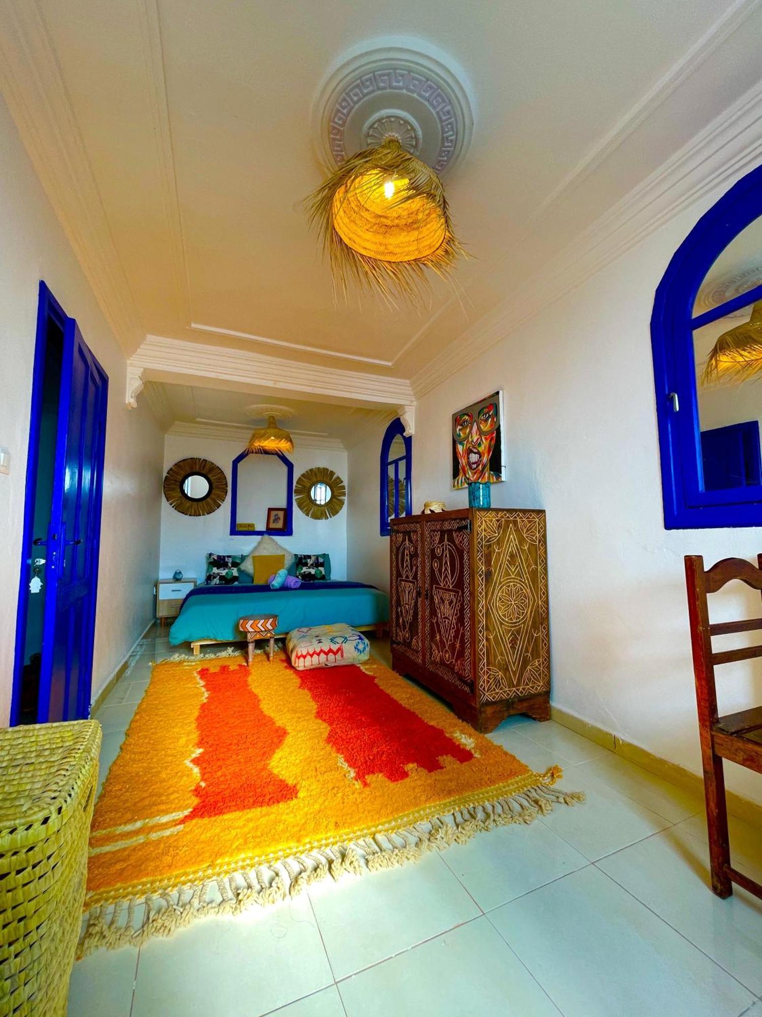 Tamraght Surf & Salsa Ocean House Bed & Breakfast エクステリア 写真
